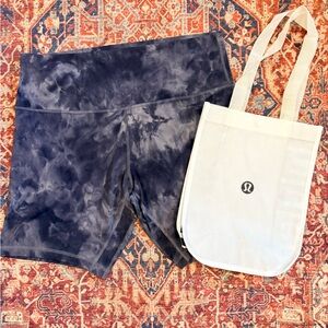 lululemon athletica Navy Tie-Dye Women Athletic Shorts with Lululemon Tote bag